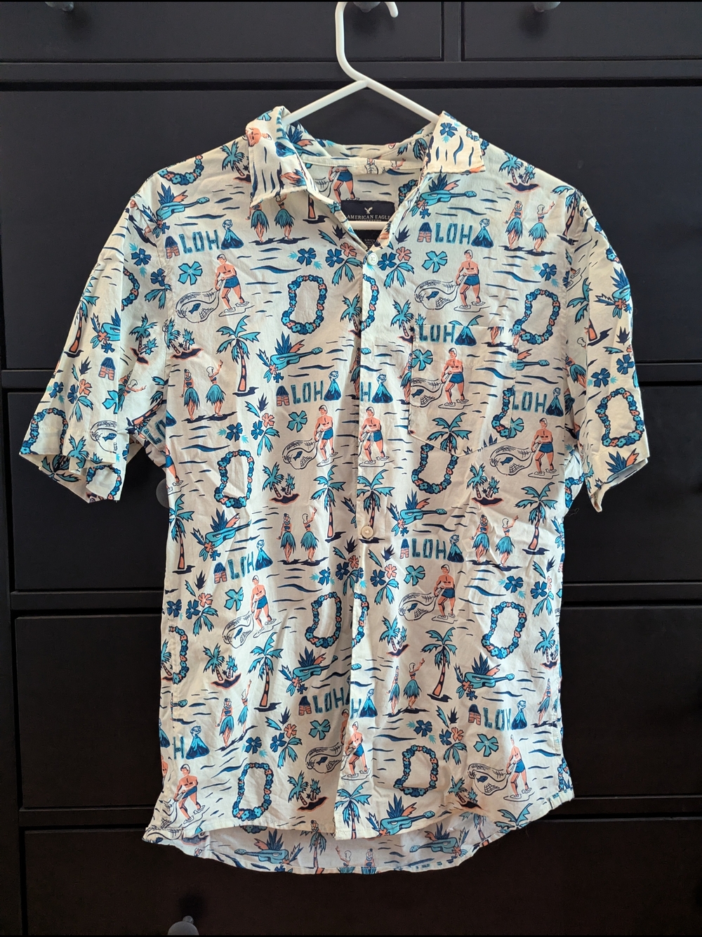 American Eagle Outfitters Cream Short-Sleeve Aloha Print Shirt with Blue Accents